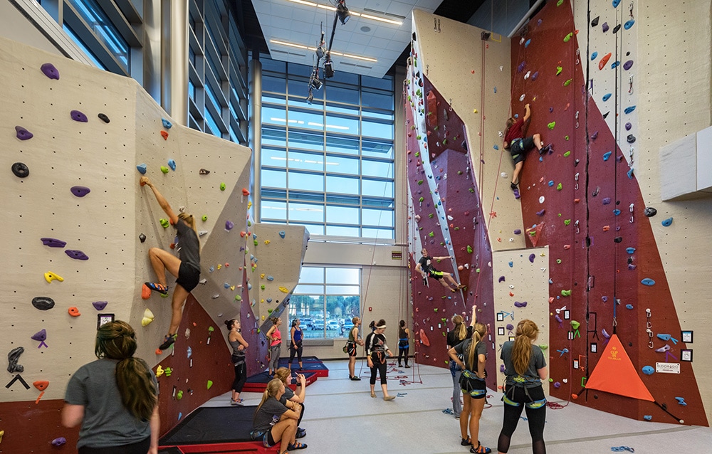 Hunt Arena - Facilities - University of Wisconsin River Falls Athletics